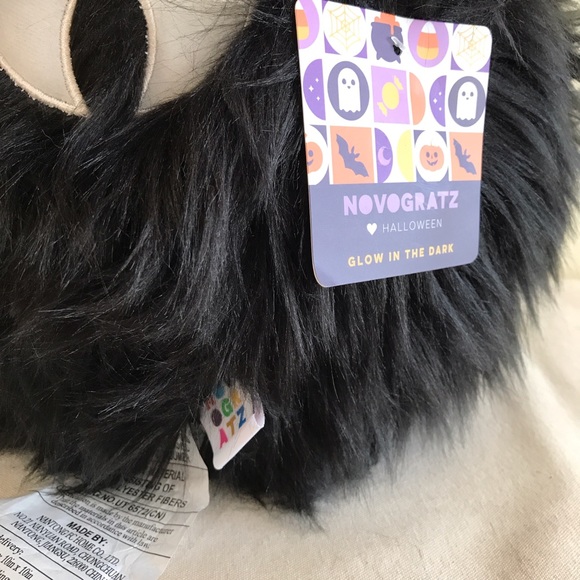 NWT Novogratz Halloween furry black monster pillow glow in the dark throw pillow - Picture 3 of 5